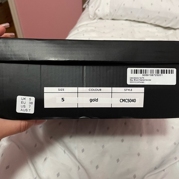 PrettyLittleThing Gold Heels - Picture 5 of 5